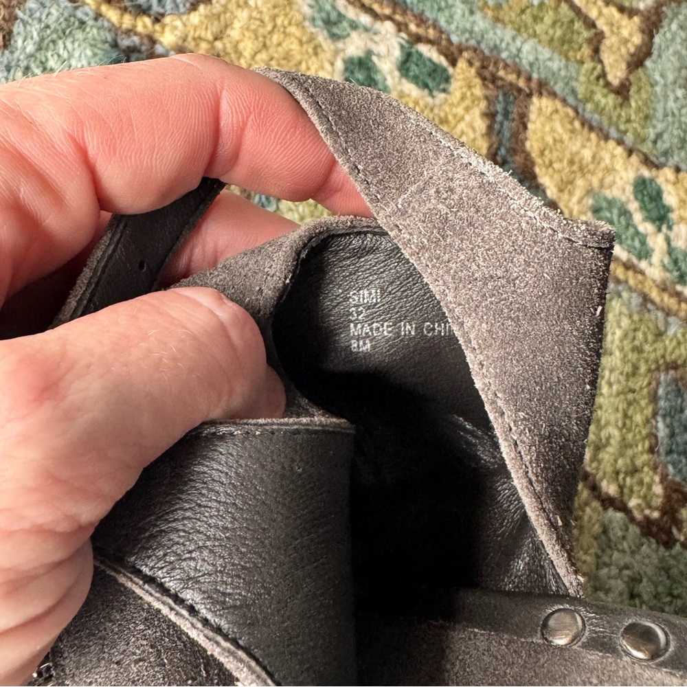 RARE Donald J Pliner Gray Wedge Suede Studded Sandals - Picture 4 of 8